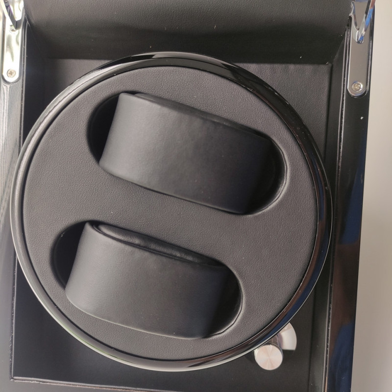 Скринька для підзаводу годинника. Віндер для годинника. Тайммувер. Чорна