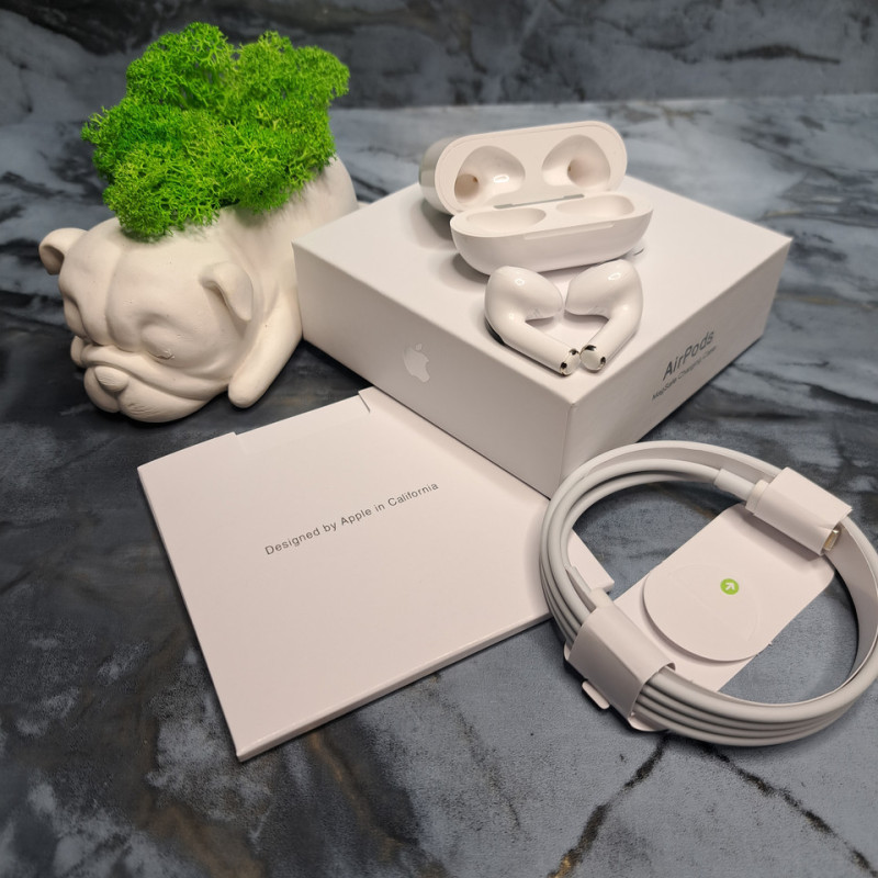 Навушники Apple AirPods 3 HC with Wireless Charging Case (MME73CH/A) White