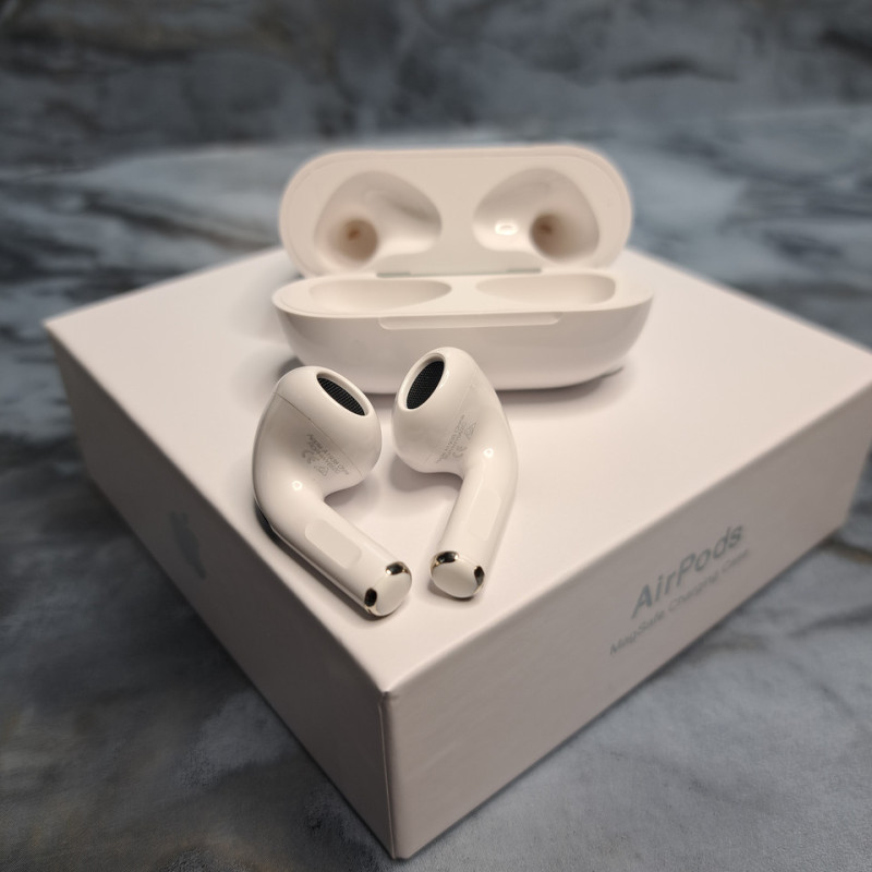 Навушники Apple AirPods 3 HC with Wireless Charging Case (MME73CH/A) White